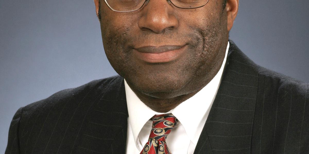 headshot of Vernon Baisden