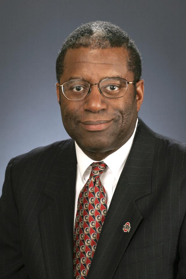 headshot of Vernon Baisden